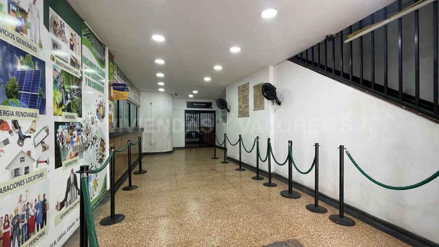 Casa en venta en Latino, Cúcuta, 445 m² · foto 2 de 11