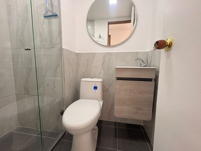 Apartamento de 2 alcobas en arriendo en El Poblado, Medellín, 62 m² · foto 5 de 12
