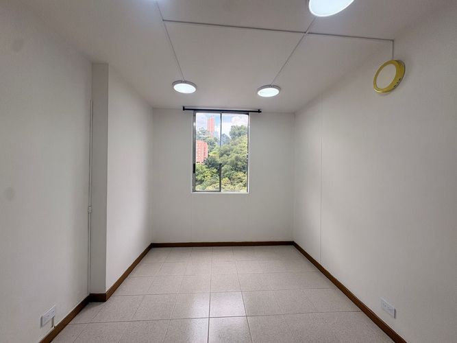 Apartamento de 2 alcobas en arriendo en El Poblado, Medellín, 62 m² · foto 3 de 12