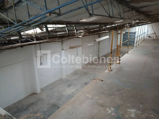 Bodega en venta en Trinidad, Medellín, 300 m² · foto 13 de 19