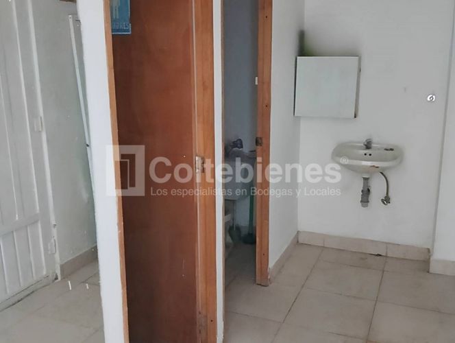 Bodega en venta en Trinidad, Medellín, 300 m² · foto 15 de 19