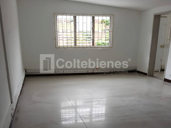 Bodega en venta en Trinidad, Medellín, 300 m² · foto 16 de 19