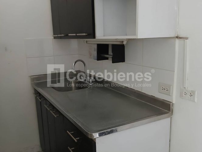 Bodega en venta en Trinidad, Medellín, 300 m² · foto 19 de 19