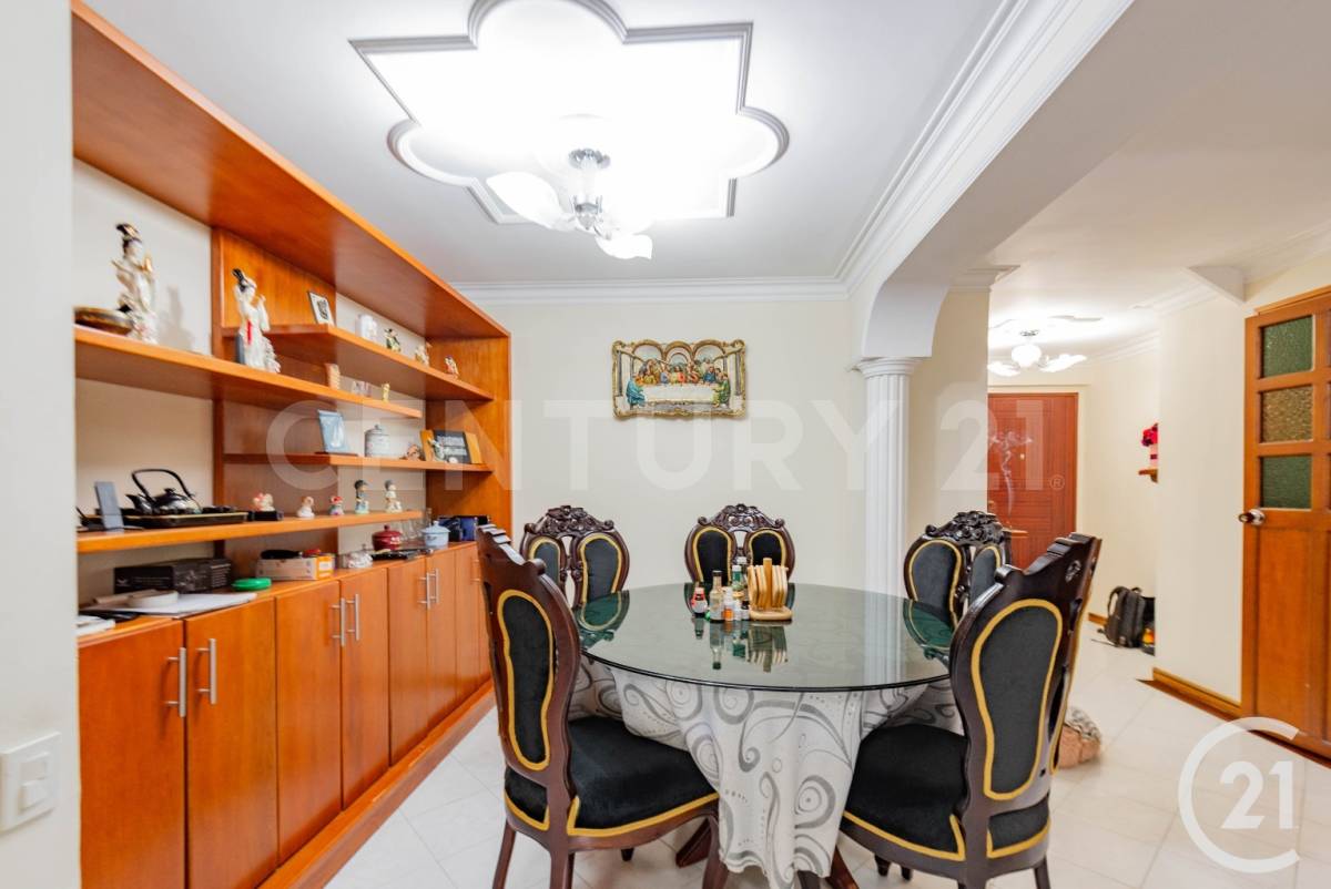 Apartamento en venta en El Poblado, Medellín 4