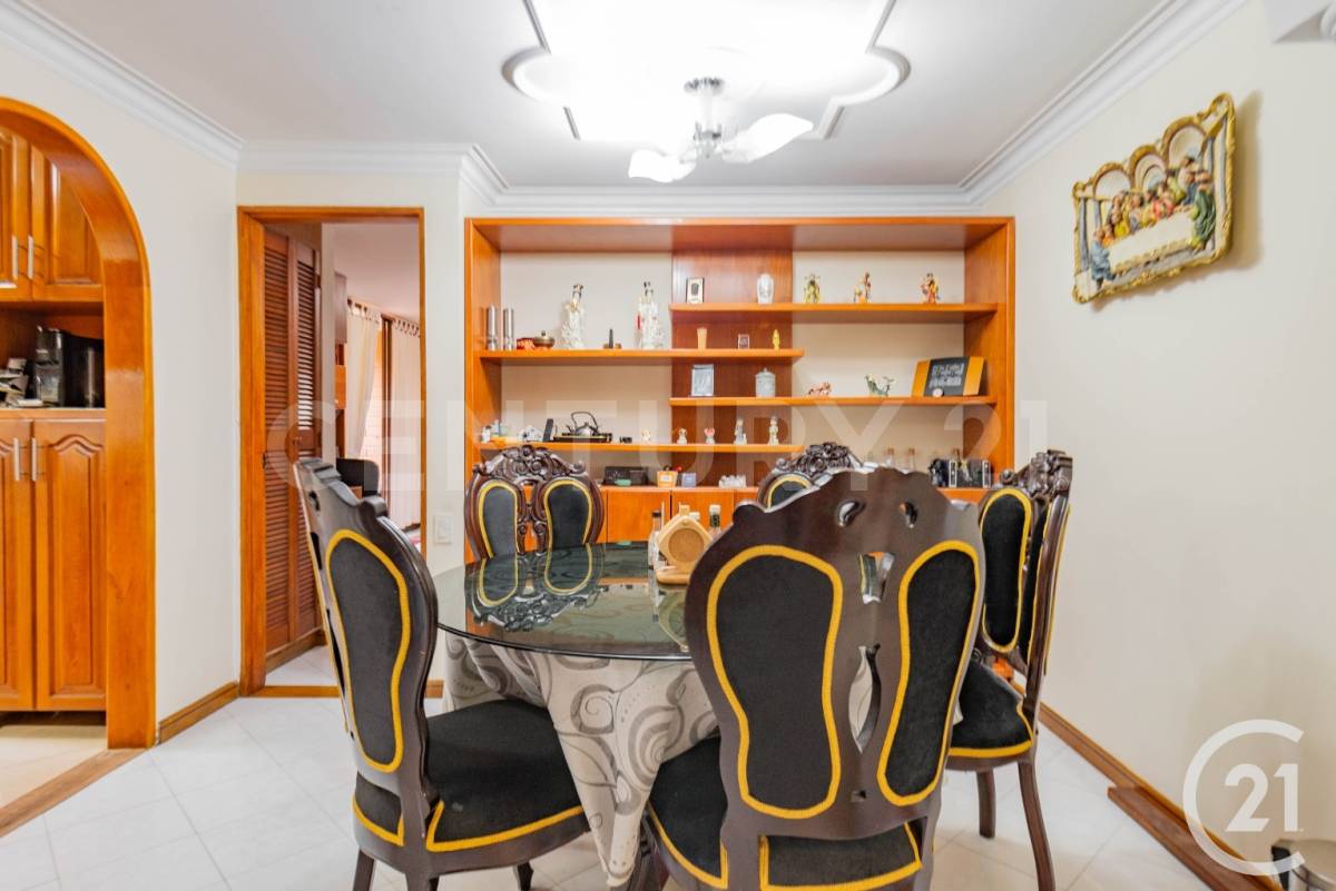 Apartamento en venta en El Poblado, Medellín 5