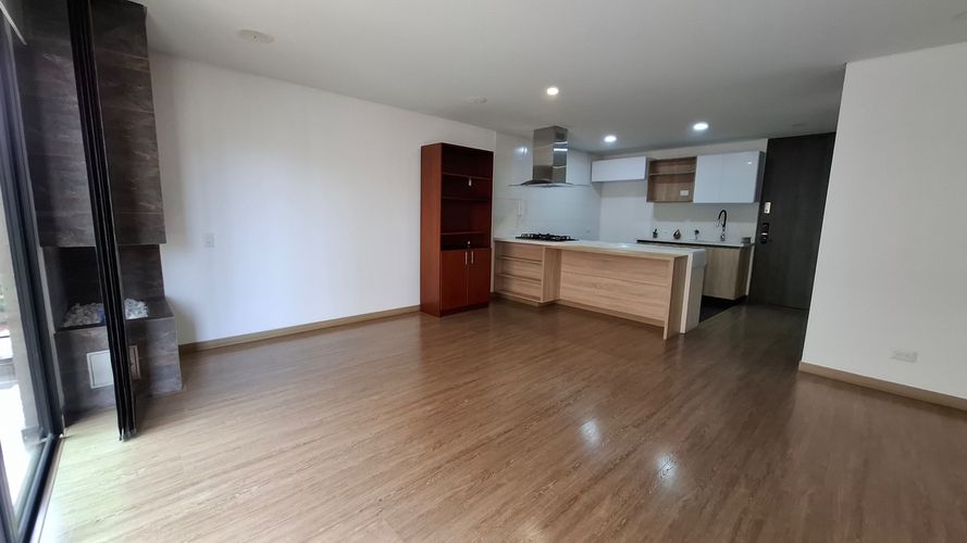 Apartamento en venta en Laura Vicuña, Chía · foto 2 de 24
