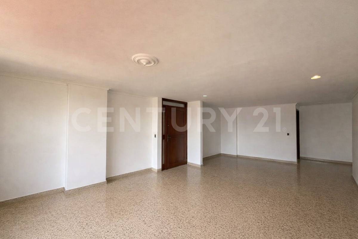 Apartamento en venta en El Poblado, Medellín 2