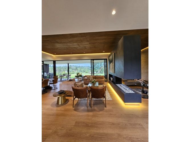 Casa de 3 alcobas en venta en Pantanillo, El Retiro, 385 m² · foto 8 de 24
