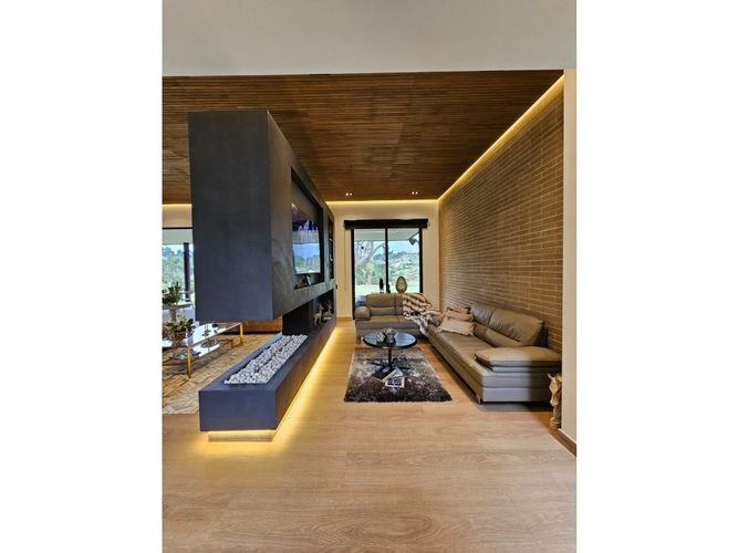 Casa de 3 alcobas en venta en Pantanillo, El Retiro, 385 m² · foto 9 de 24