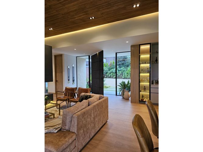 Casa de 3 alcobas en venta en Pantanillo, El Retiro, 385 m² · foto 10 de 24
