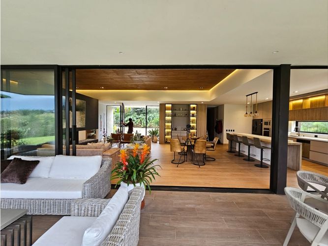 Casa de 3 alcobas en venta en Pantanillo, El Retiro, 385 m² · foto 12 de 24