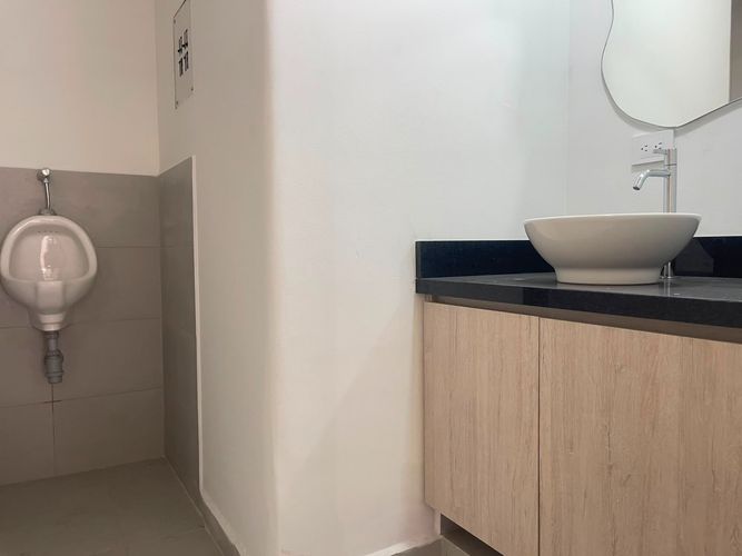 Oficina en arriendo en Manila, Medellín, 144 m² · foto 17 de 20