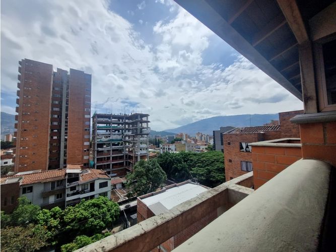 Apartamento de 3 alcobas en venta en Laureles, Medellín, 148 m² · foto 19 de 24