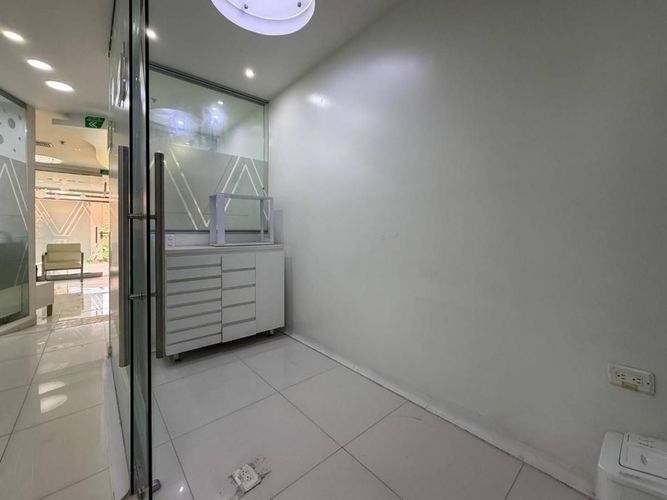 Local en venta en Los Naranjos, Envigado, 120 m² · foto 8 de 10