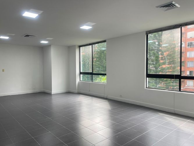 Oficina en venta en El Poblado, Medellín, 45 m² · foto 8 de 12