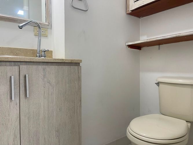 Oficina en venta en El Poblado, Medellín, 45 m² · foto 7 de 12