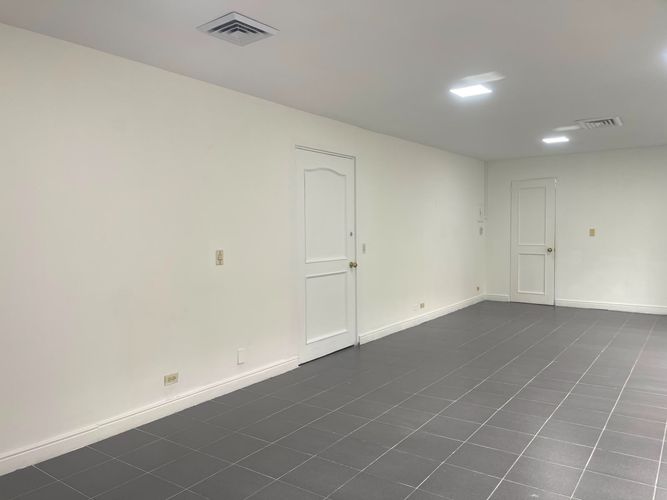 Oficina en venta en El Poblado, Medellín, 45 m² · foto 10 de 12