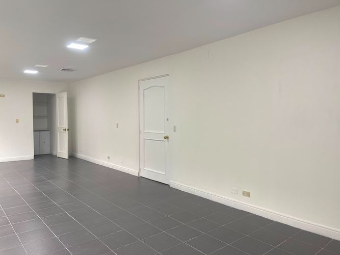 Oficina en venta en El Poblado, Medellín, 45 m² · foto 11 de 12