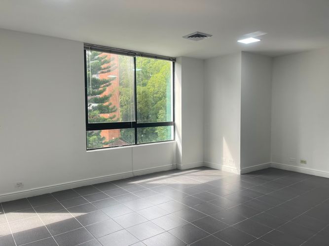 Oficina en venta en El Poblado, Medellín, 45 m² · foto 4 de 12