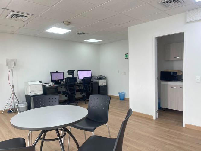 Oficina en venta en El Poblado, Medellín, 40 m² · foto 7 de 12