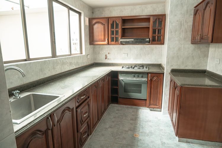 Apartamento de 3 alcobas en venta en Pinares, Pereira, 279 m² · foto 2 de 12