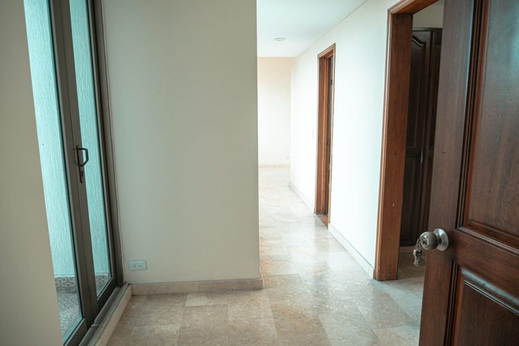 Apartamento de 3 alcobas en venta en Pinares, Pereira, 279 m² · foto 8 de 12