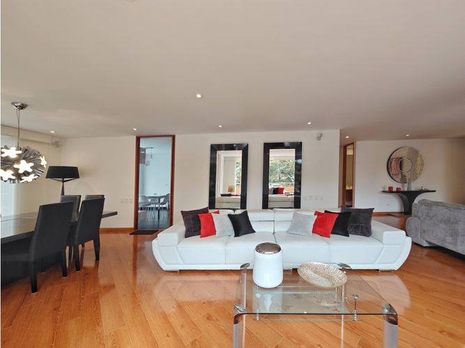 Apartamento de 4 alcobas en venta en Casablanca Suba Urbano, Bogotá, 274 m² · foto 4 de 23