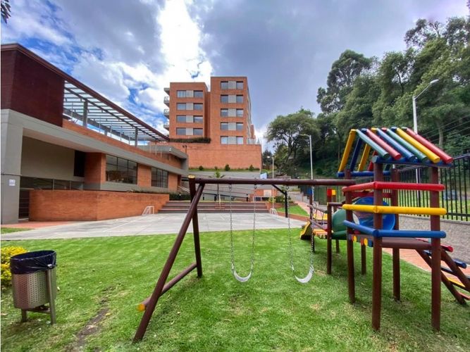 Apartamento de 4 alcobas en venta en Casablanca Suba Urbano, Bogotá, 274 m² · foto 21 de 23