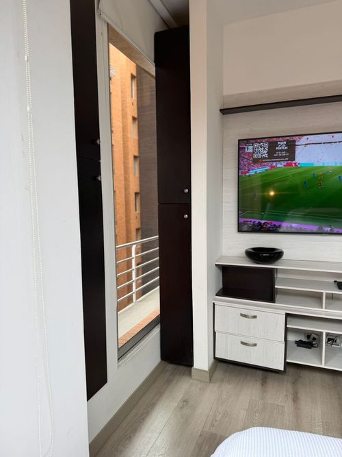 Apartamento de 1 alcoba en venta en Los Rosales, Bogotá, 84 m² · foto 16 de 24
