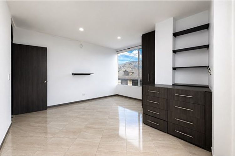 Apartamento de 3 alcobas en venta en Cota, 84 m² · foto 6 de 11