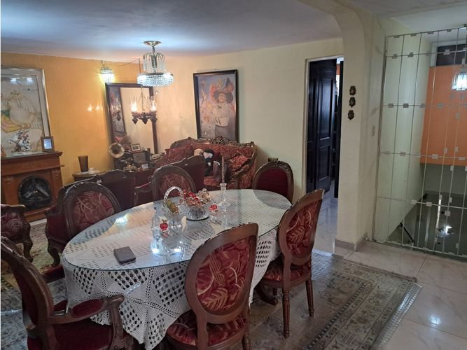 Apartamento de 6 alcobas en venta en San Luis, Bogotá, 250 m² · foto 5 de 24