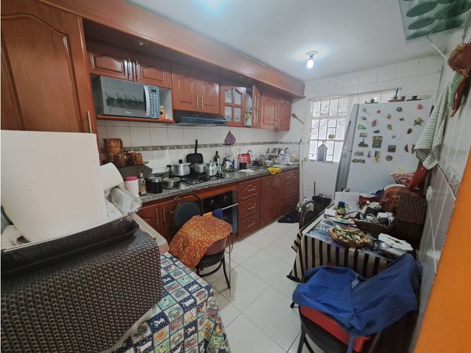 Apartamento de 6 alcobas en venta en San Luis, Bogotá, 250 m² · foto 10 de 24