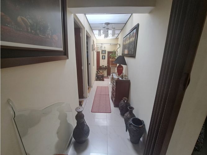 Apartamento de 6 alcobas en venta en San Luis, Bogotá, 250 m² · foto 18 de 24