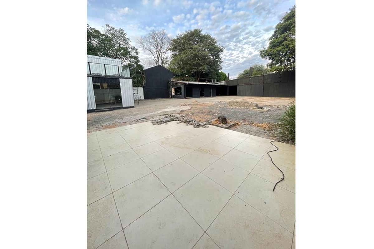 Local Comercial-Alquiler-LOS LAURELES, Los Laureles, Asunción — foto 3