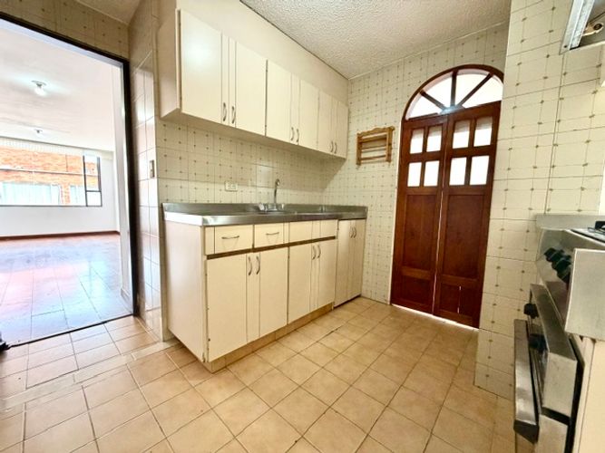 Apartamento en venta en Santa Barbara, Bogotá · foto 6 de 24