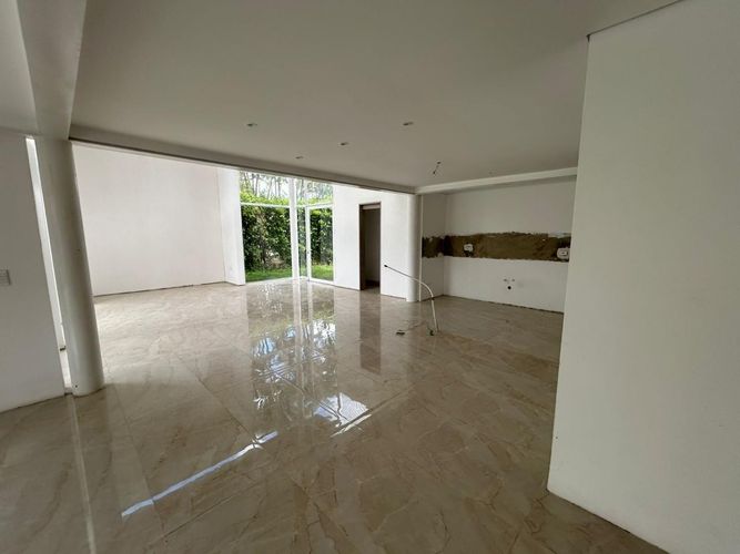 Casa de 5 alcobas en venta en La Morada, Jamundí, 1510 m² · foto 10 de 18