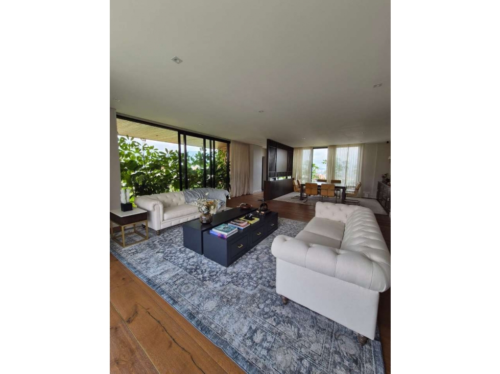 Apartamento en venta en El Poblado, Medellín 3