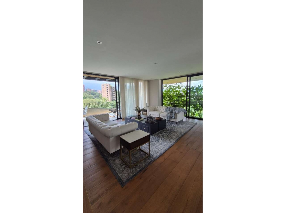 Apartamento en venta en El Poblado, Medellín 5