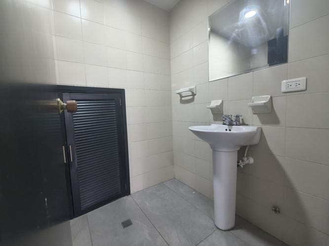 Oficina en arriendo en Versalles, Cali, 42 m² · foto 3 de 4