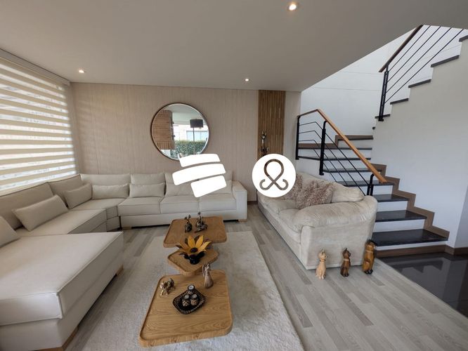 Casa de 3 alcobas en venta en Hacienda Fontanar, Cajicá, 275 m² · foto 3 de 24