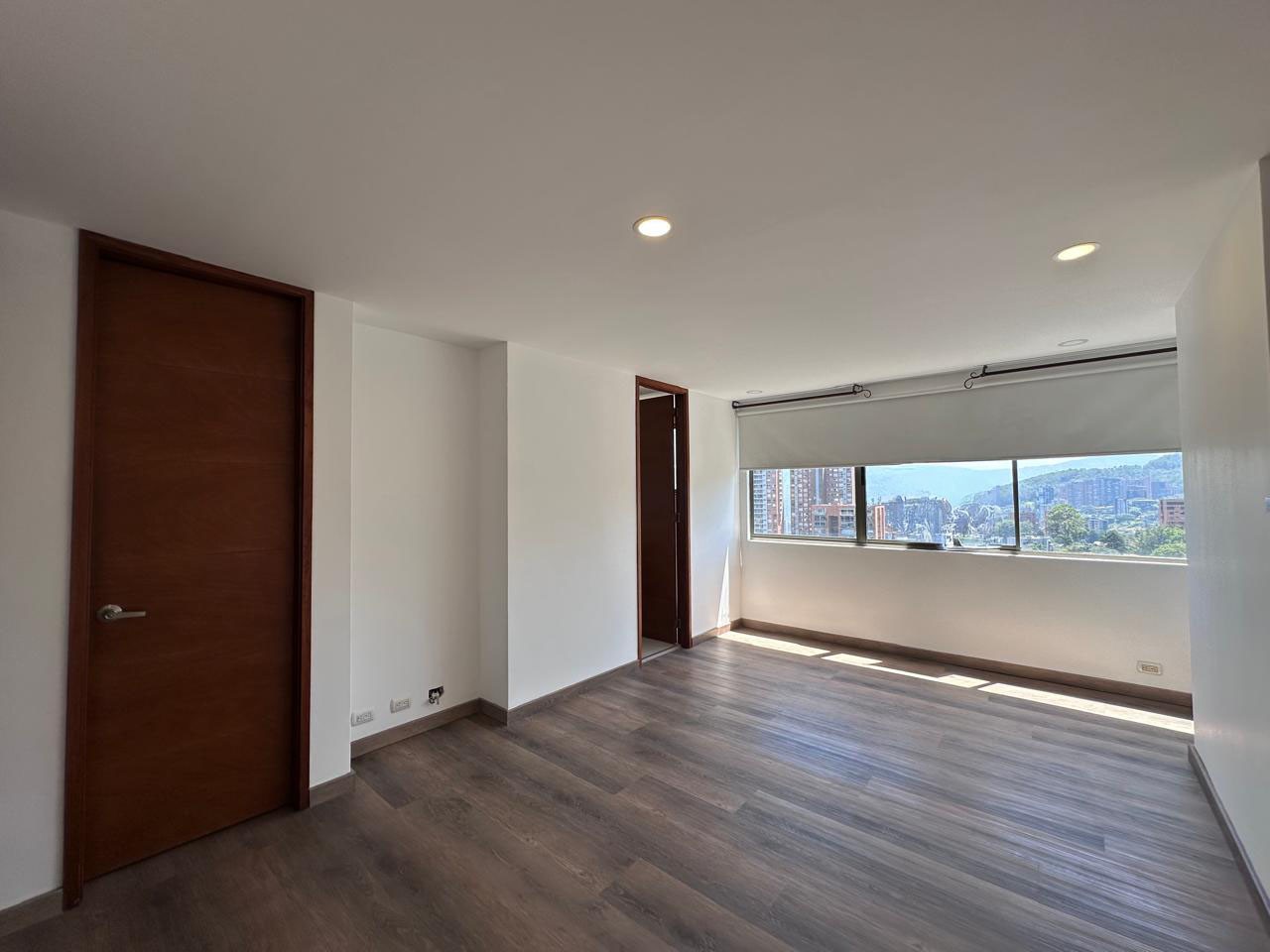 Apartamento en arriendo en El Poblado, Medellín · foto 6 de 19