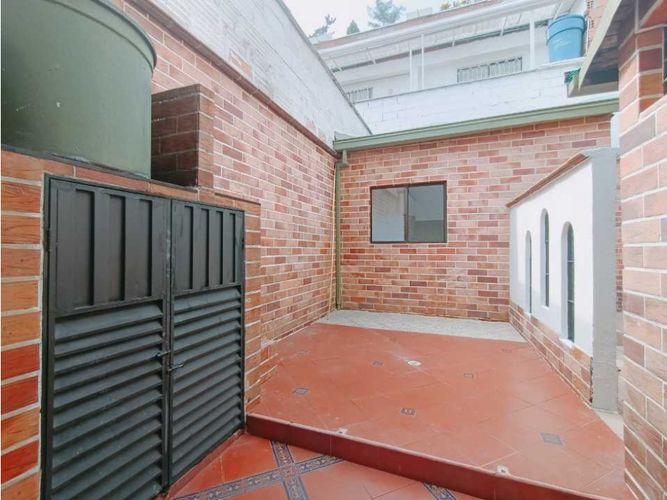 Casa de 5 alcobas en venta en La América, Medellín, 170 m² · foto 3 de 21