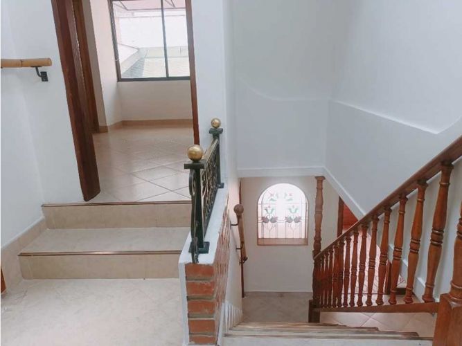 Casa de 5 alcobas en venta en La América, Medellín, 170 m² · foto 7 de 21