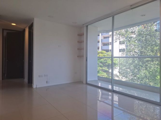 Apartamento de 3 alcobas en arriendo en El Poblado, Medellín, 105 m² · foto 4 de 16
