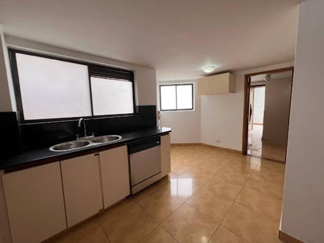 Apartamento de 4 alcobas en arriendo en Los Balsos, Medellín, 200 m² · foto 15 de 18