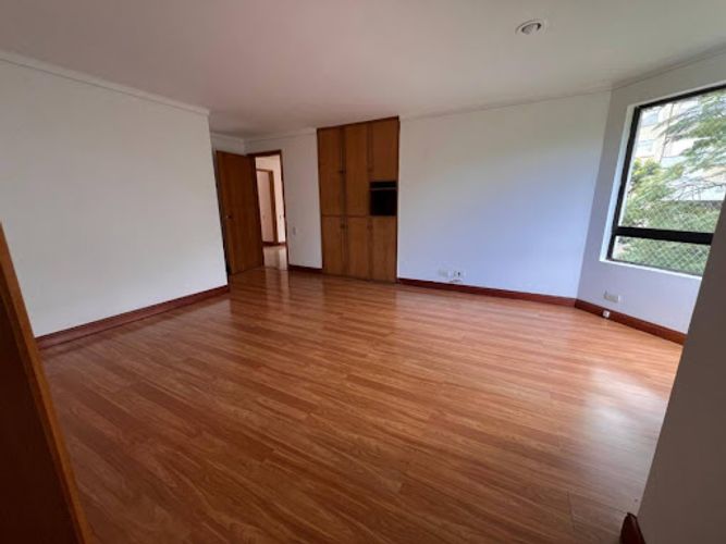 Apartamento de 4 alcobas en arriendo en Los Balsos, Medellín, 200 m² · foto 17 de 18