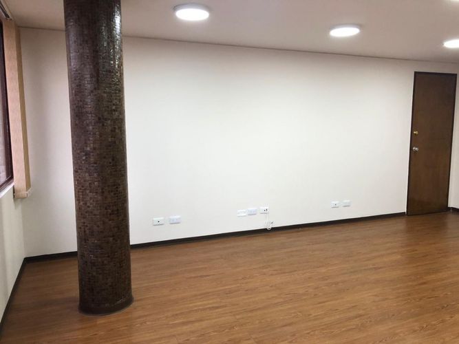 Oficina en arriendo en El Centro, Manizales, 23 m² · foto 2 de 10