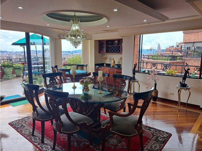 Apartamento de 4 alcobas en venta en Bosque De Pinos, Bogotá, 297 m² · foto 5 de 24