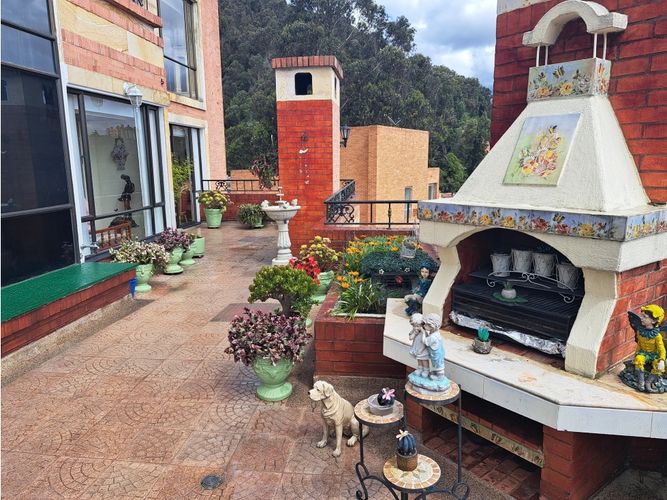 Apartamento de 4 alcobas en venta en Bosque De Pinos, Bogotá, 297 m² · foto 9 de 24