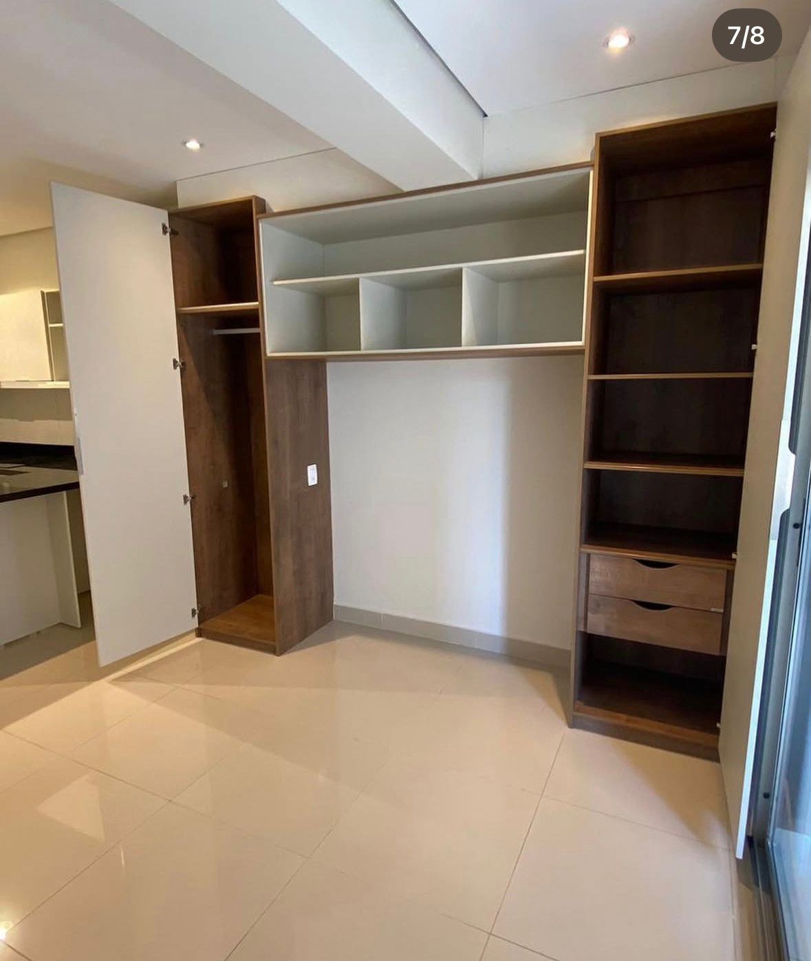 ALQUILO – Departamento Monoambiente  Edificio Gala Dalí  Barrio Jara — foto 3
